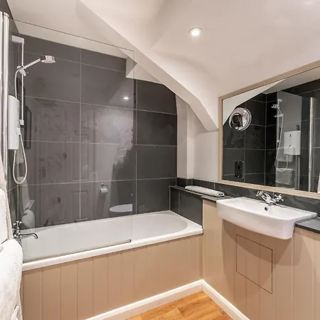 1 Bed In Oc-lr040 *