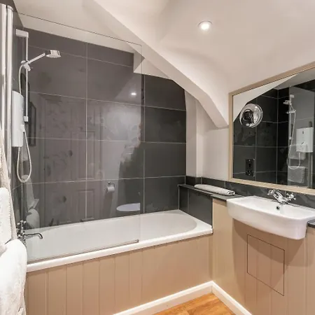 1 Bed In Oc-lr040